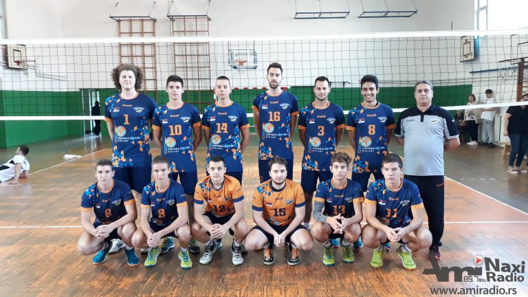 Odbojkaši i odbojkašice pobedama započeli prvenstvo