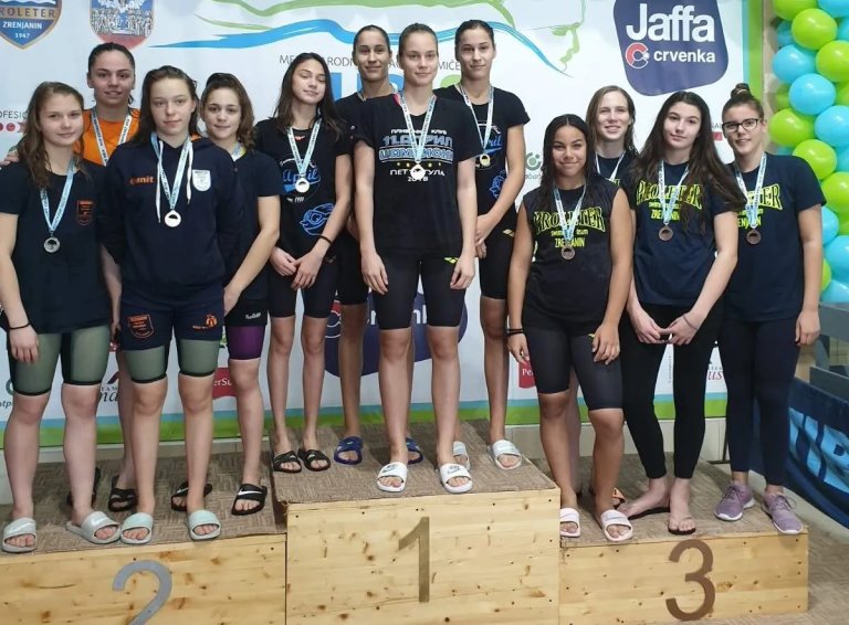 Plivači „Velike Kikinde“ osvojili 5 medalja na takmičenju u Zrenjaninu
