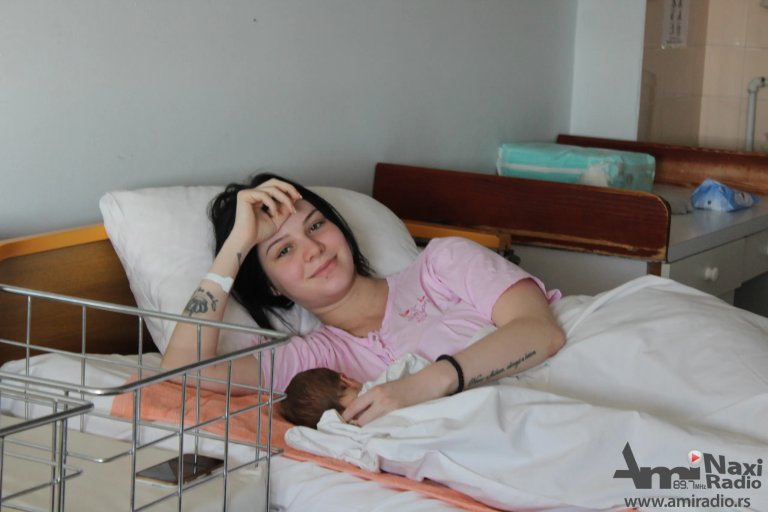 Prošle godine u Kikindi bilo 427 porođaja, Milica prva beba u 2020.