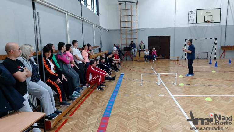 Dečja atletika za učenike mlađih razreda: Obuka za nastavnike u OŠ „Sveti Sava“