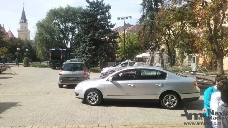 Taksi službe u gradu rade od 5:30 do 19:30
