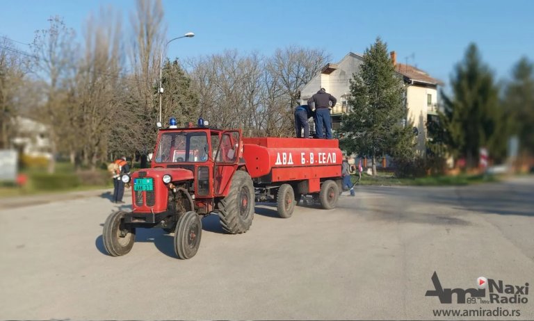 Policijski sat u Banatskom Velikom Selu: Meštani disciplinovani i složni, površine se dezinfikuju