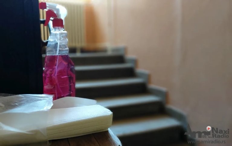 Pooštrene mere u Kikindi: Zatvaraju se bazeni, teretane, nošenje maski obavezno...