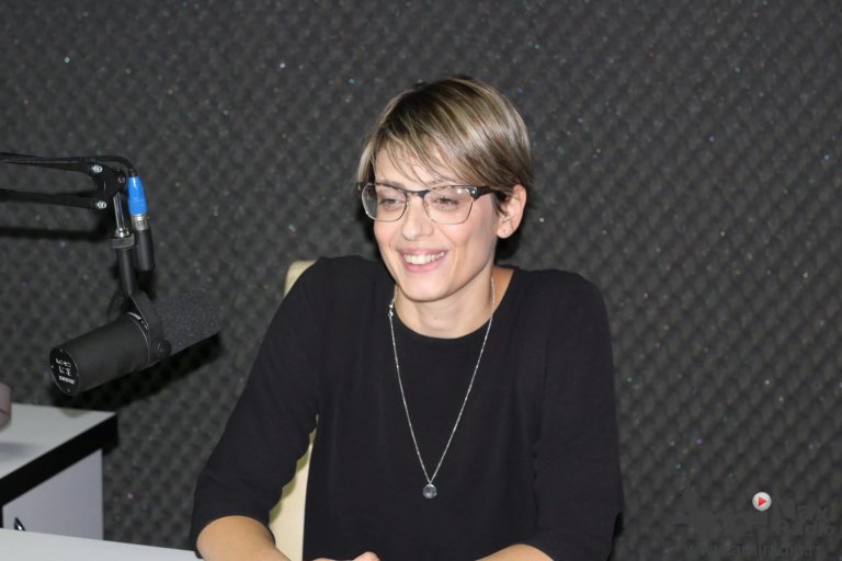 Gošća prve emisije „Ami vas pita“ Milena Živkov, član GV za kulturu i obrazovanje