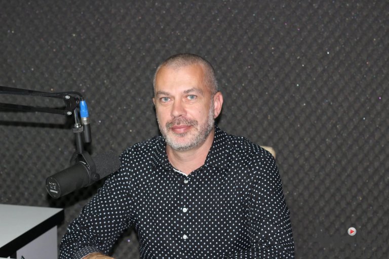 Član GV Dragan Pecarski gost druge emisije „Ami vas pita“