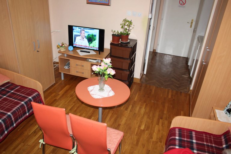 Gerontološki centar: U proteklih godinu dana uloženo 18 miliona dinara