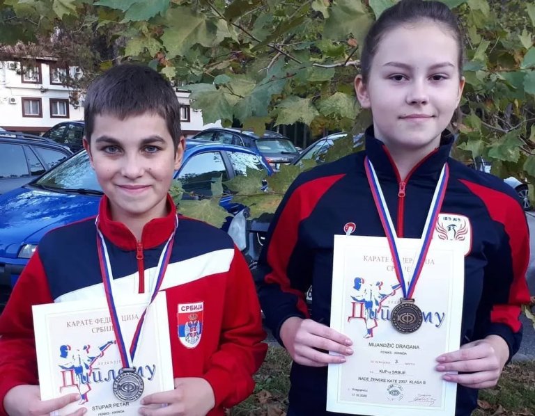 Karate: Petar Stupar vicešampion Srbije, medaljom se okitila i Dragana Mijandžić