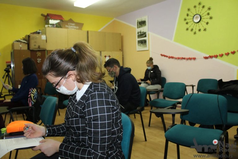 Kancelarija za mlade: Besplatni kursevi nemačkog i engleskog za srednjoškolce