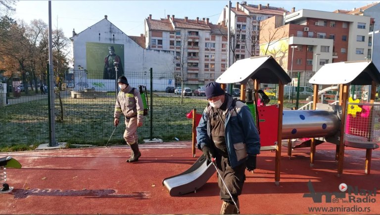 Kikinda nastavlja dezinfekciju: U novembru utrošeno 70.000 litara sredstava, volonteri rade svakodnevno
