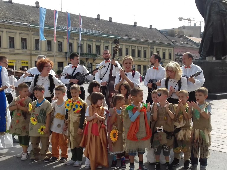 Mališani pozvali i Novosađane na „Dane ludaje“