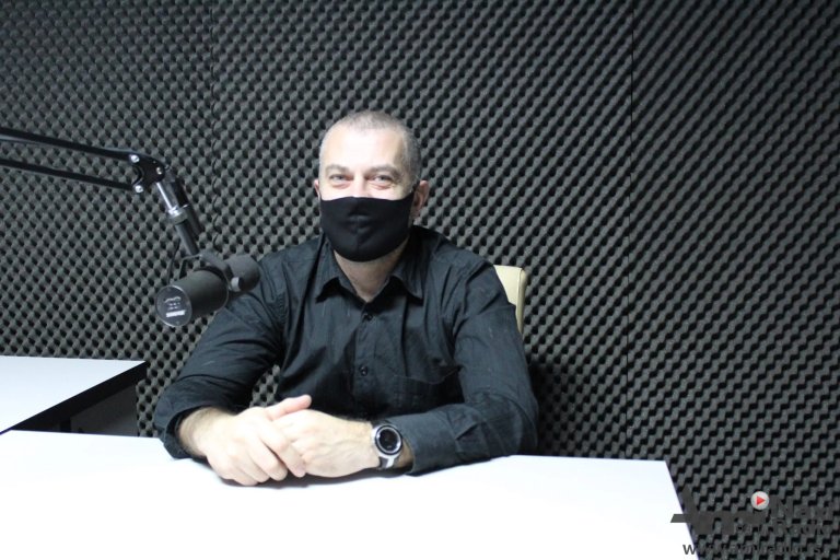Dragan Pecarski gost emisije „Ami vas pita“
