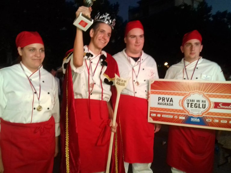 „Mlade nade“ krenule u Sokobanju na finale takmičenja „Izađi mi na teglu“