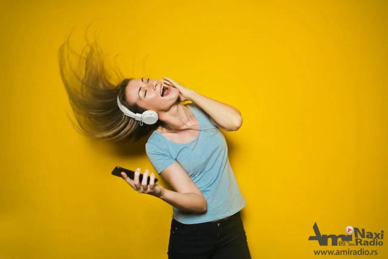 Kako su pametni telefoni promenili način na koji slušamo muziku?