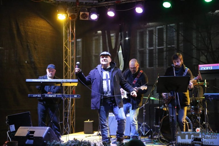 Pesme „Bijelog dugmeta“ za Dan zaljubljenih u Pozorištu