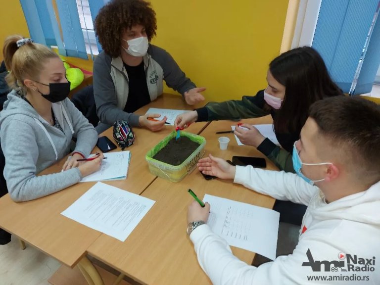 Ekonomsko-trgovinska škola: Radionica o zemljištu u sklopu međunarodnog ekološkog projekta