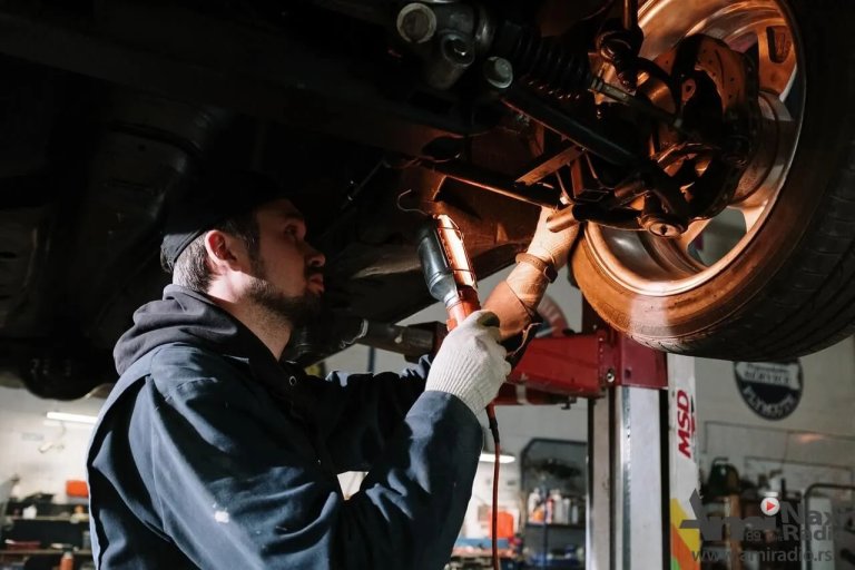 Zašto je važno raditi veliki servis automobila?