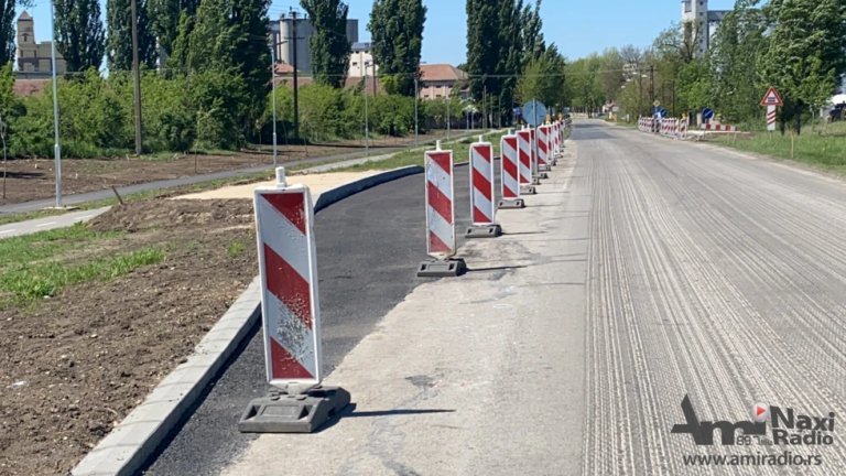Postavljeno osvetljenje duž biciklističke staze, uskoro rekonstrukcija dela puta Kikinda - Nakovo