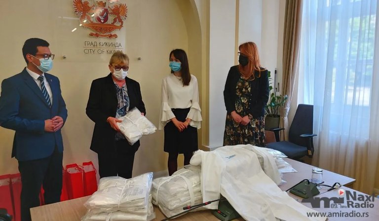 Grad Kikinda donirao nove uniforme za sve zaposlene u Domu zdravlja