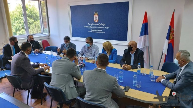 Radni sastanak u Severnobanatskom okrugu: Nema mesta opuštanju, kovid situacija sve bolja
