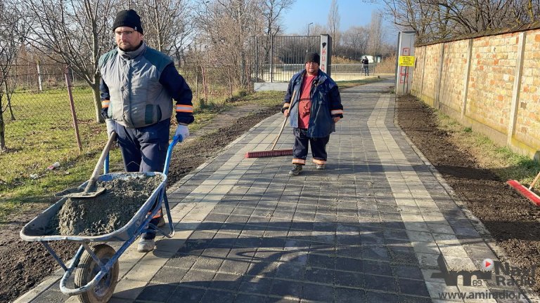 Završni radovi na stazi na prilazu Starom jezeru iz Semlačke ulice