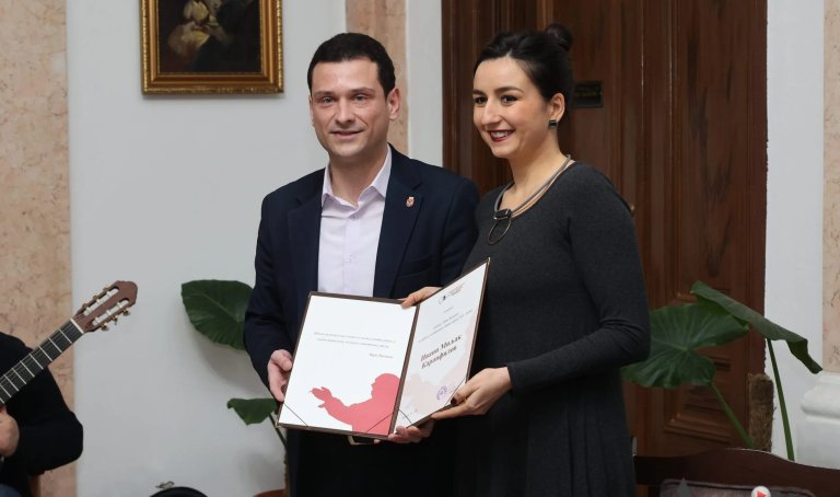 Ivani Miljak Karanfilov svečano uručena književna nagrada „Đura Đukanov“