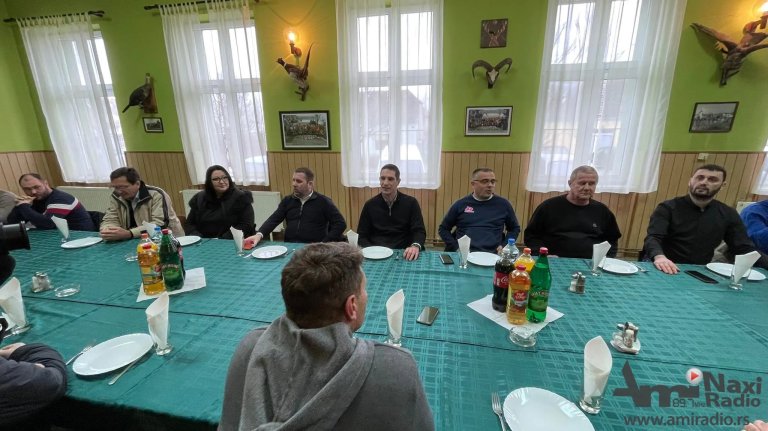 Ministar Nedimović i pokrajinski sekretar Božić razgovarali sa poljoprivrednicima u Ruskom Selu