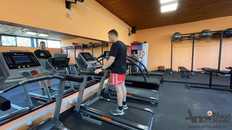 Rekonstruisana i najmodernije opremljena teretana u SC „Jezero“ danas počela sa radom