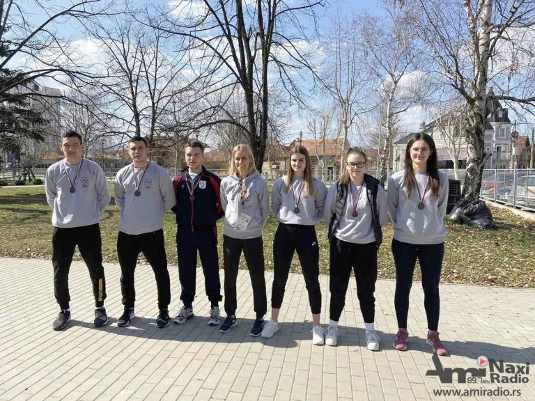 Karate: Oba kata tima KK „Feniks“ osvojila medalje na Prvenstvu Srbije