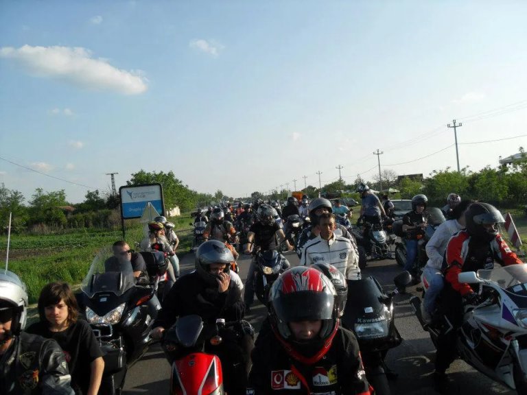 Veliki spektakl u subotu: Moto-susreti na Starom jezeru u organizaciji „No limits-a“