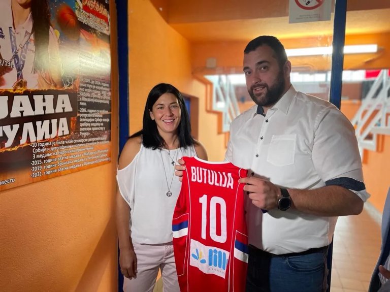 Košarkaška legenda Dajana Butulija postala i „Legenda Jezera“: „Ponosna sam, hvala što me niste zaboravili“