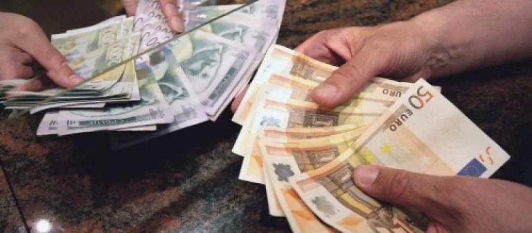 Evro u ponedeljak 123,95 dinara