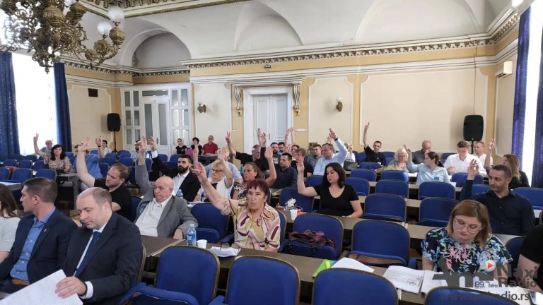 Važna pitanja pred odbornicima lokalnog parlamenta u petak
