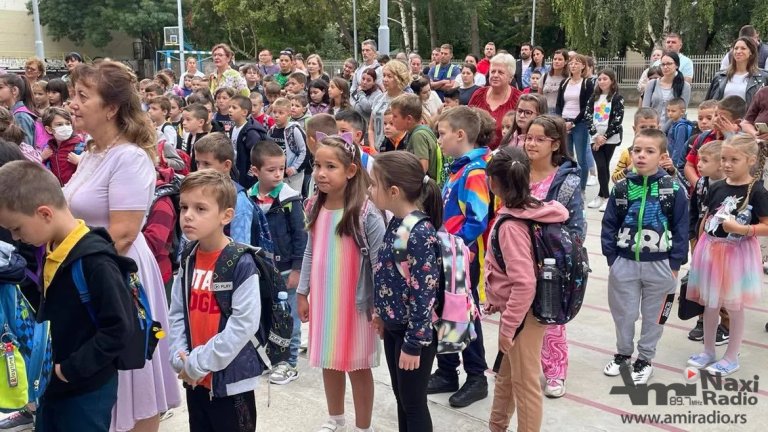 Odluka Vlade: Кraj školske godine u svim osnovnim i srednjim školama 6. juna
