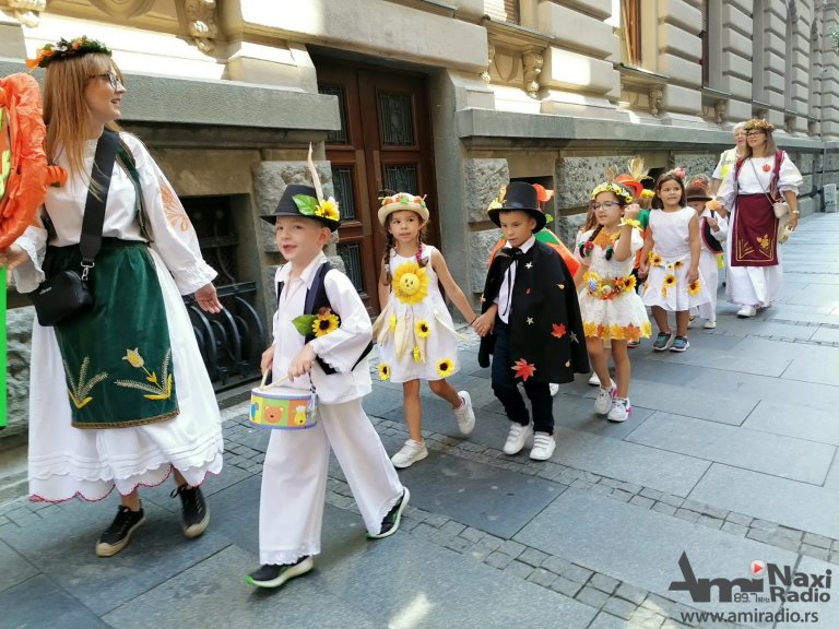 Počela promocija „Dana ludaje“: Danas pozvani Beograđani