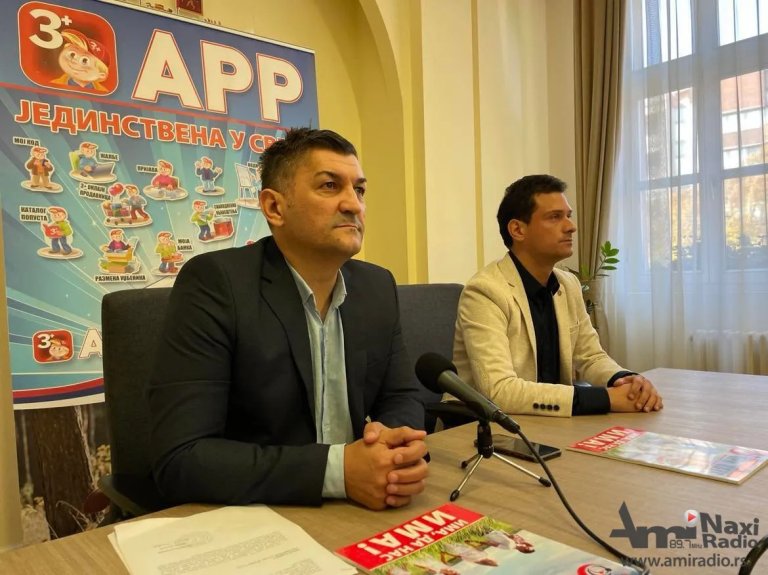 Predstavljena aplikacija „Tri plus“: Privilegije i pogodnosti za porodice sa troje i više dece