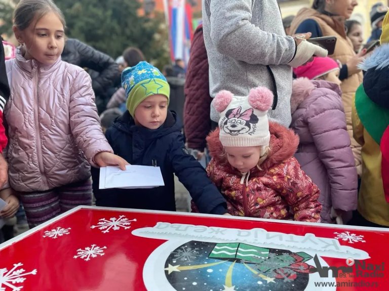 U „Kutiju želja“ stiglo više od 5 000 pisama