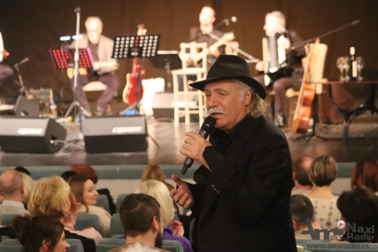 Rade Šerbedžija i „Zapadni kolodvor“ priredili Kikinđanima nezaboravno veče