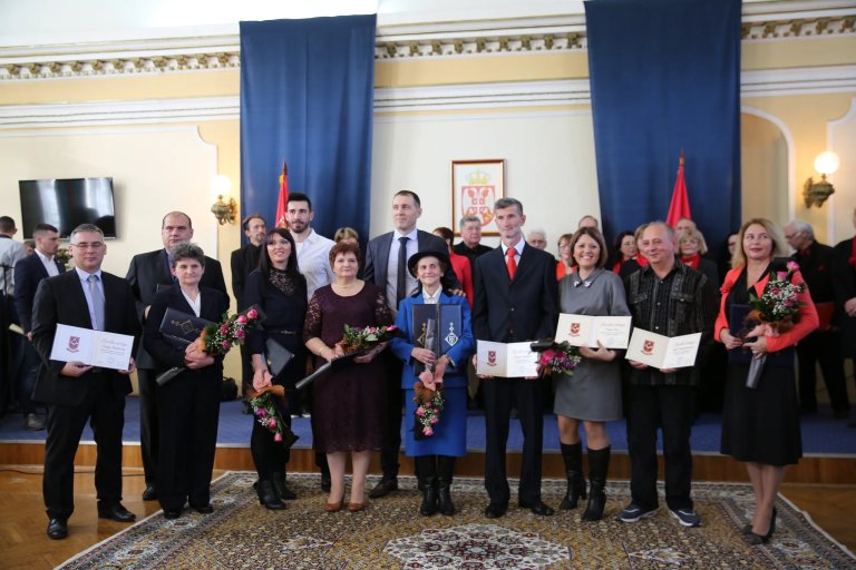 Dodeljene godišnje nagrade, Radio Ami dobitnik priznanja