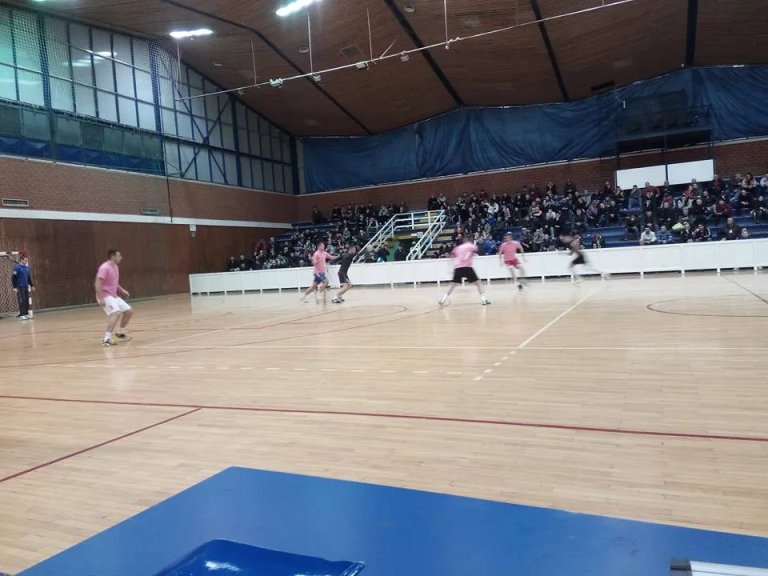 Turnir u malom fudbalu: Večeras borba za 150.000 dinara