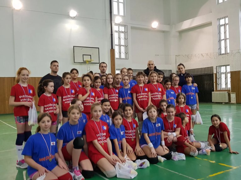 Mlade nade kikindske odbojke uspešne u Rumuniji