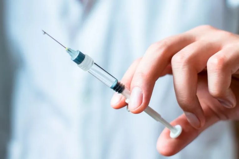 Ministarstvo zdravlja obezbedilo više od pola miliona doza vakcine protiv gripa