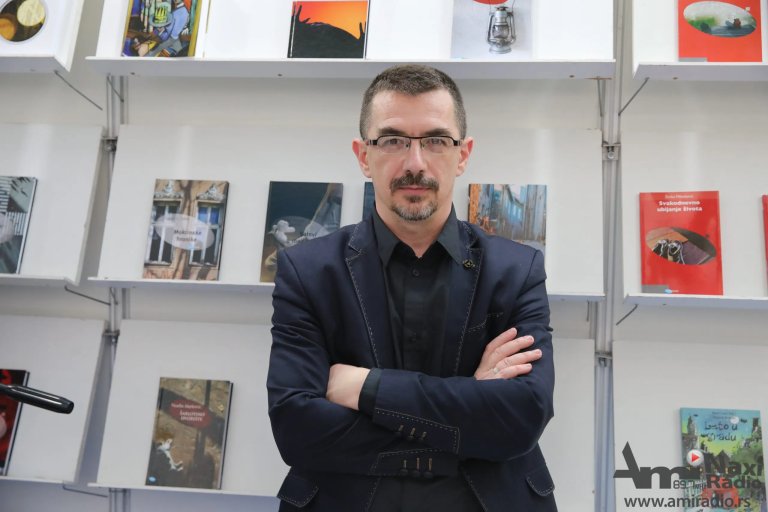 Nova knjiga Srđana Tešina „Crna Anđelija“ premijerno u petak na Sajmu knjiga