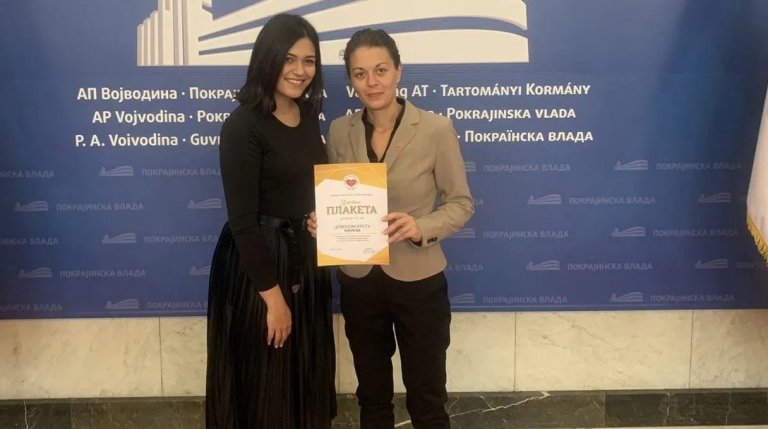 Zlatna plaketa kikindskom Crvenom krstu za solidarnost i doprinos u stvaranju sigurnih rezervi krvi