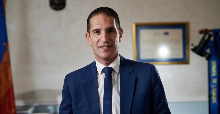 Gradonačelnik Nikola Lukač čestitao svim damama Osmi mart