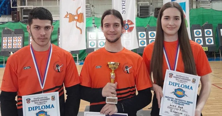 Streličarstvo: David Rice i Ana Lukić osvojili medalje na Državnom prvenstvu, Đorđu Miškoviću pehar za najboljeg juniora