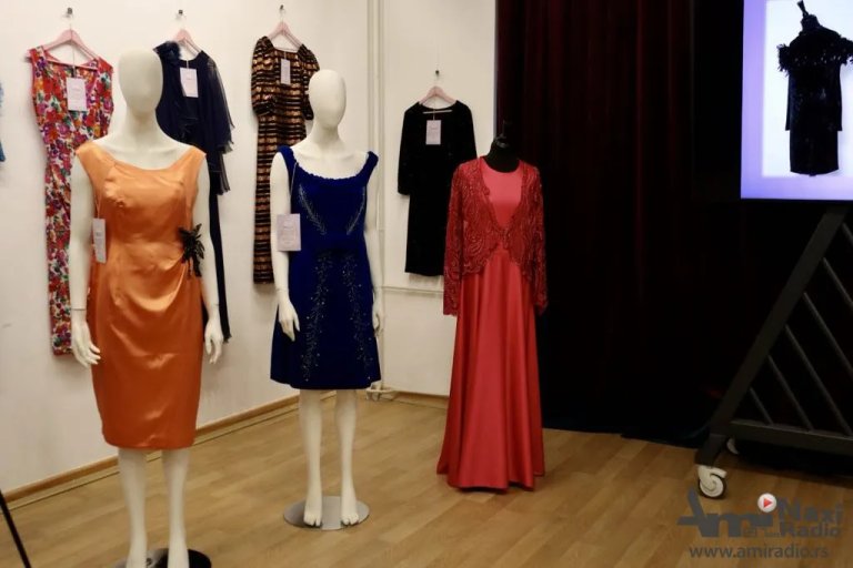 U Kulturnom centru otvorena izložba „Mala lila haljina“