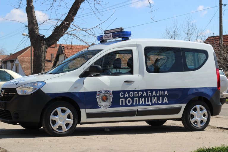 Saobraćajna policija dobila vozilo i opremu od Gradske uprave