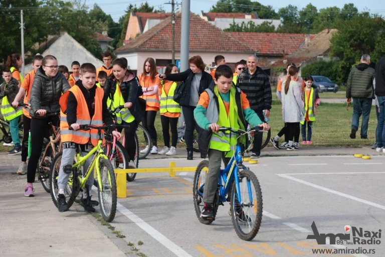 55. Opštinsko takmičenje ''Šta znaš o saobraćaju?"