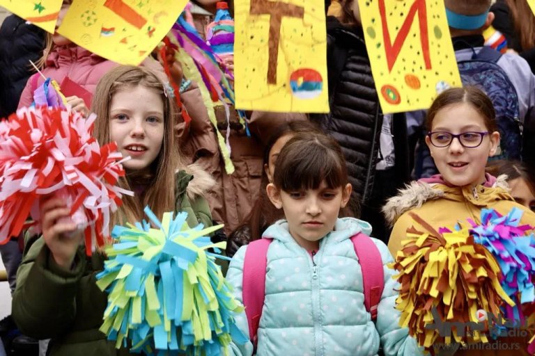 Projekat „Navijaj i igraj fer“ završen odbojkaškim turnirom za osnovce