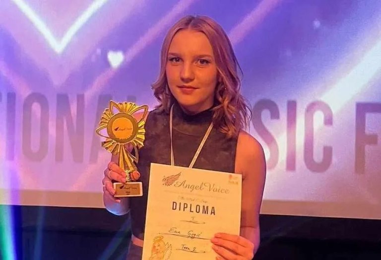 Ena Gogić anđeoskim glasom očarala žiri na Festivalu „Angel Voice“